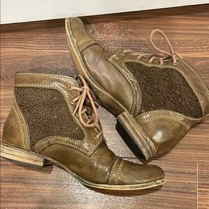 Women’s Wanted 8 US Brown Leather Lace-up Boots
